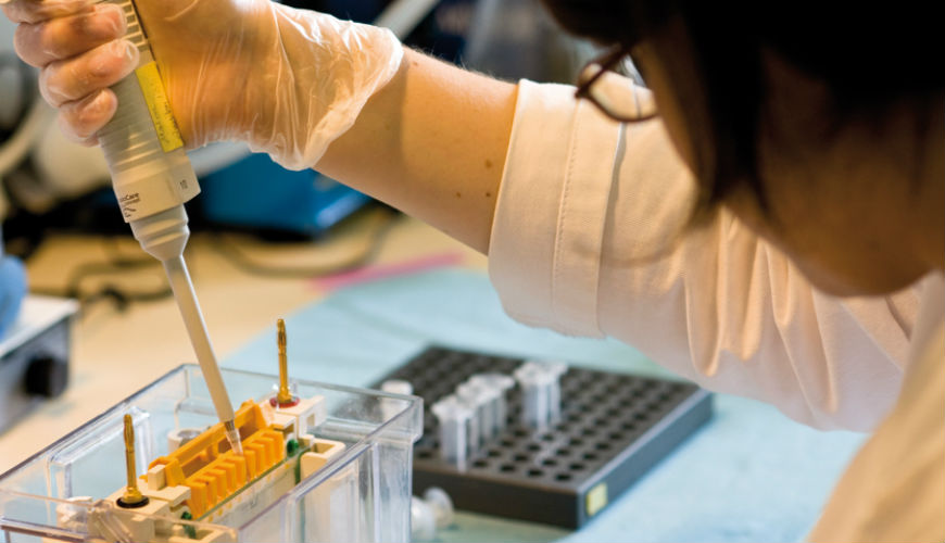 Cinq laboratoires poursuivis pour avoir dissimulé des effets secondaires