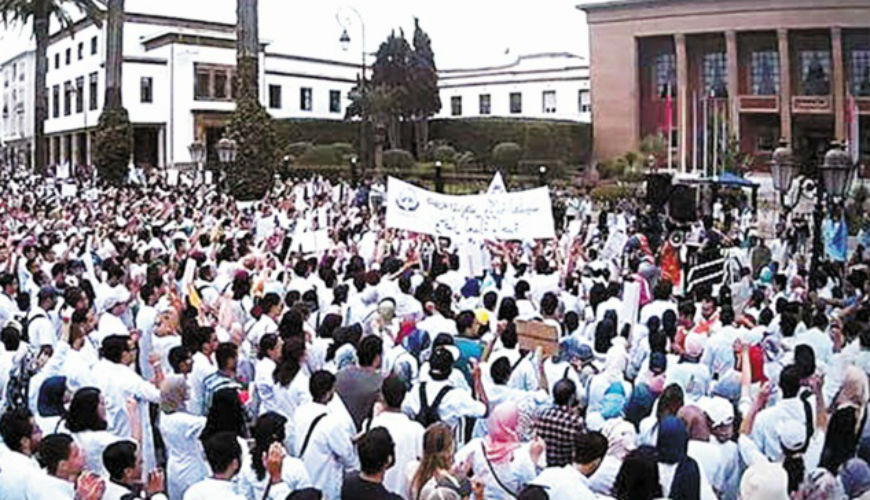 Les blouses blanches au Maroc : une marche nationale à Rabat