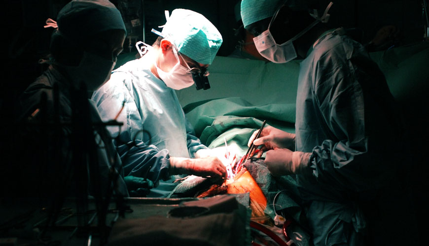 Rabat: réalisation de la première opération chirurgicale par laser au Maghreb