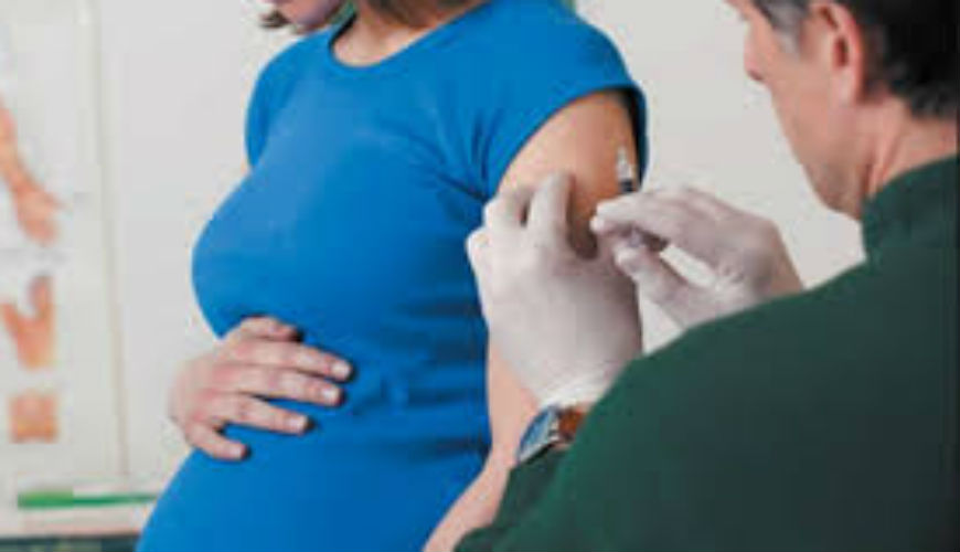 Expérimentation d’un nouveau vaccin au Maroc: le ministre s’explique