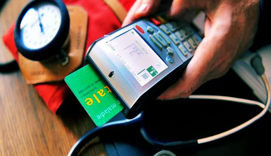 Santé : " La carte vitale "arrive au Maroc fin 2015