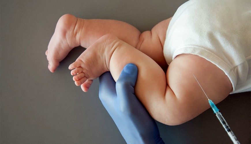 Non vacciné contre le tétanos, un enfant a frôlé la mort